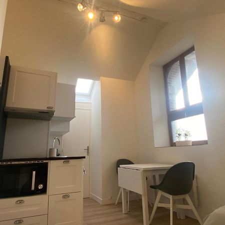 Studio Dans Les Ecuries Du Chateau Bonnelles Екстер'єр фото
