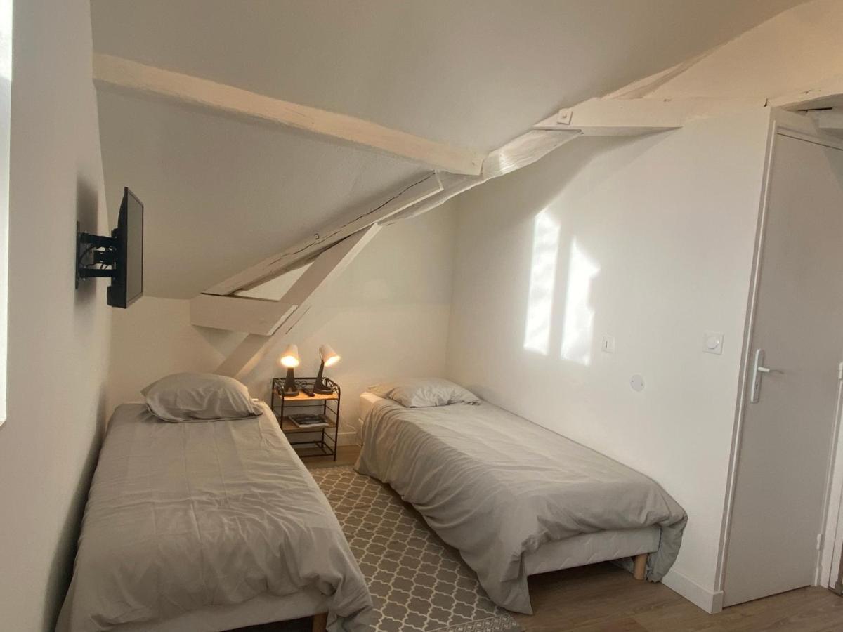 Studio Dans Les Ecuries Du Chateau Bonnelles Екстер'єр фото