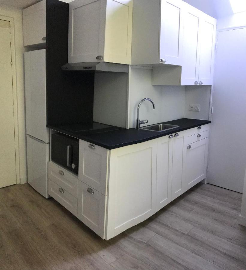 Studio Dans Les Ecuries Du Chateau Bonnelles Екстер'єр фото